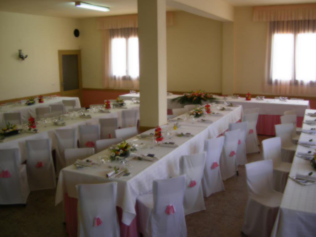 Hostal Roca Fayon Екстер'єр фото