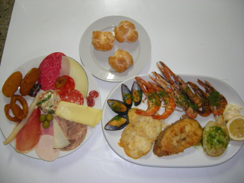 Hostal Roca Fayon Екстер'єр фото